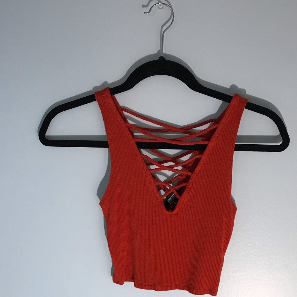Crop top